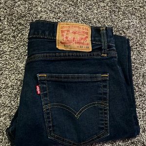 Levi’s 511 slim fit 33 X 32 dark blue. Broken in